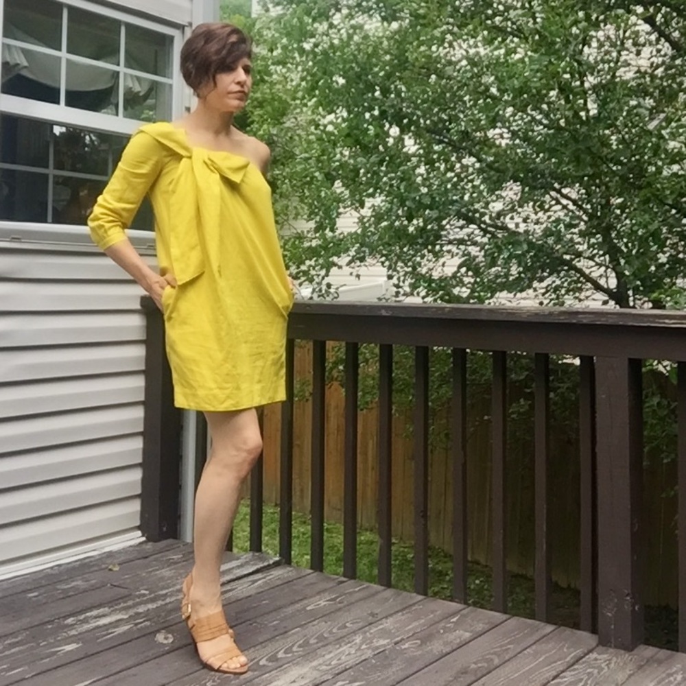 See by CHLOE linen one sleeve cold shoulder dress